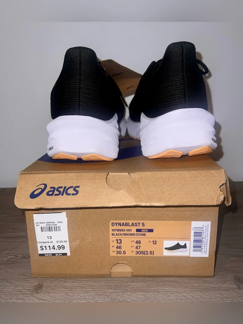NWT ASICS Men’s 13 Dynablast 5